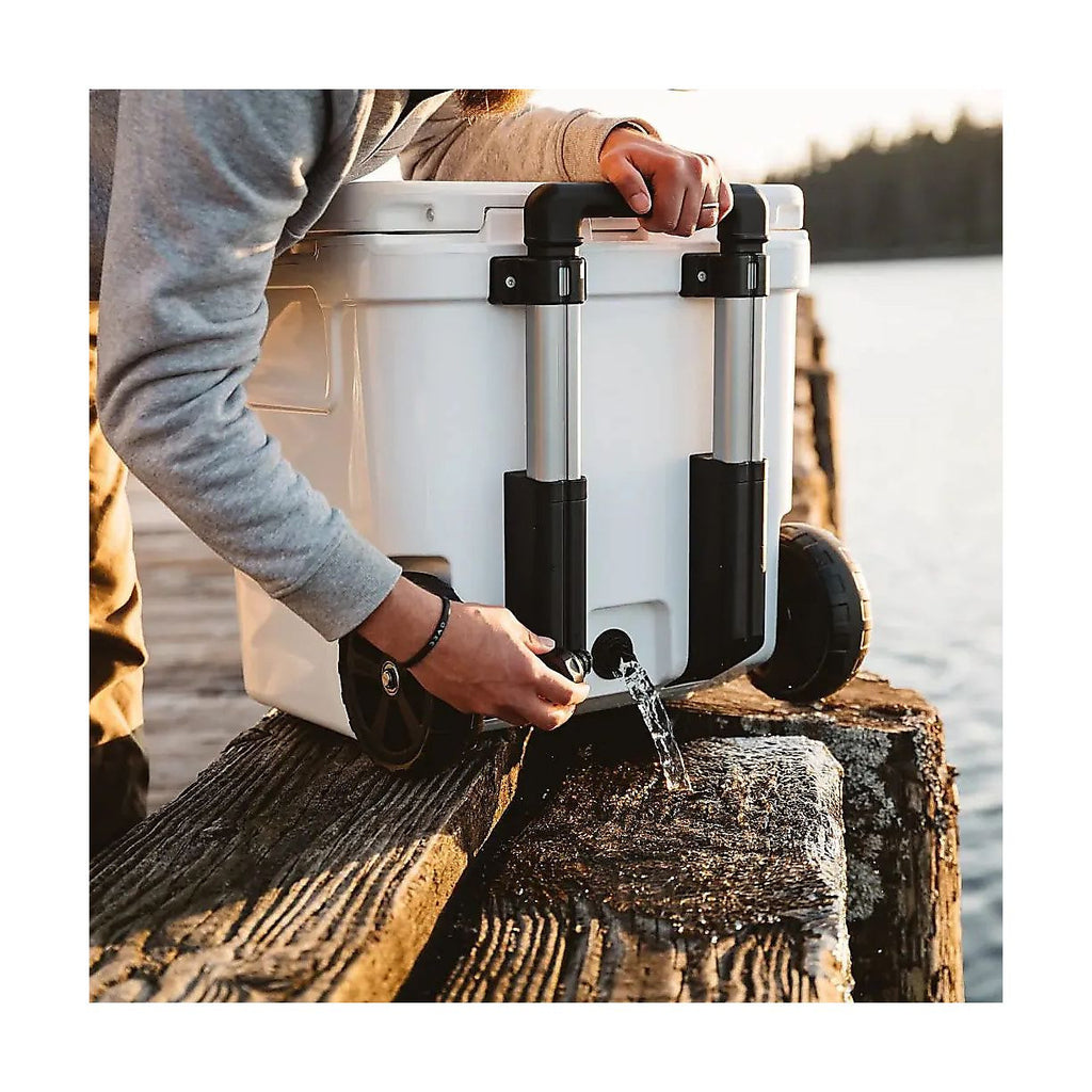 Roadie 48 Weeled Coolbox, White