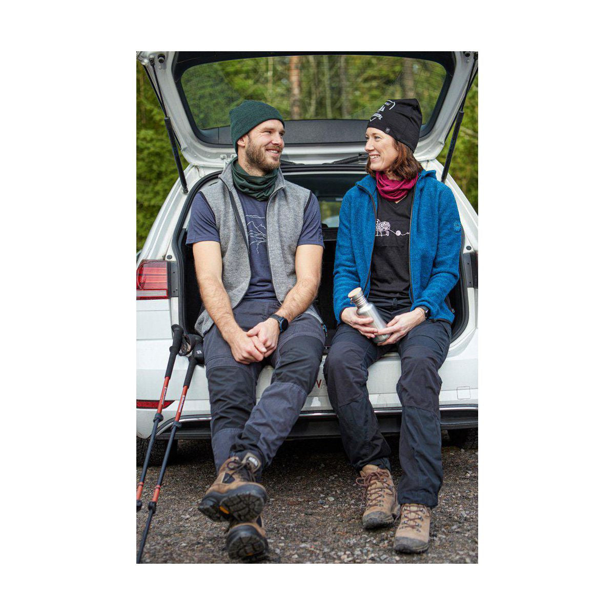 Underwool hat, Royal cherry
