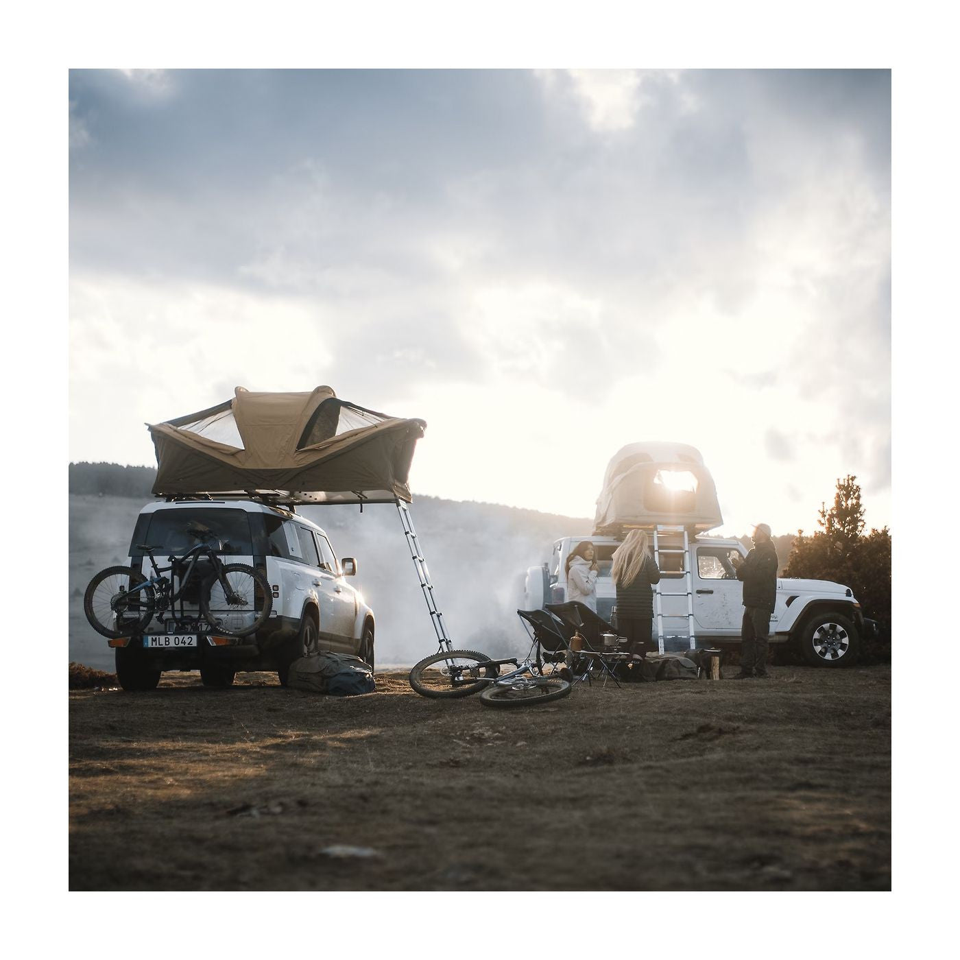 Approach Medium, Gray