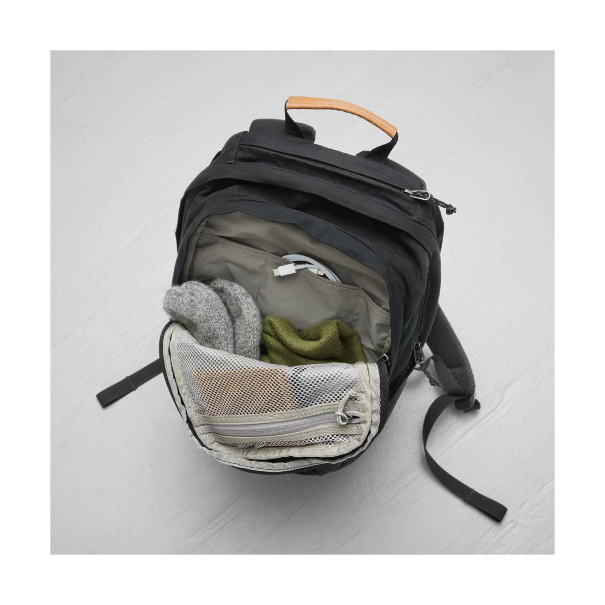 Räven 20, Black