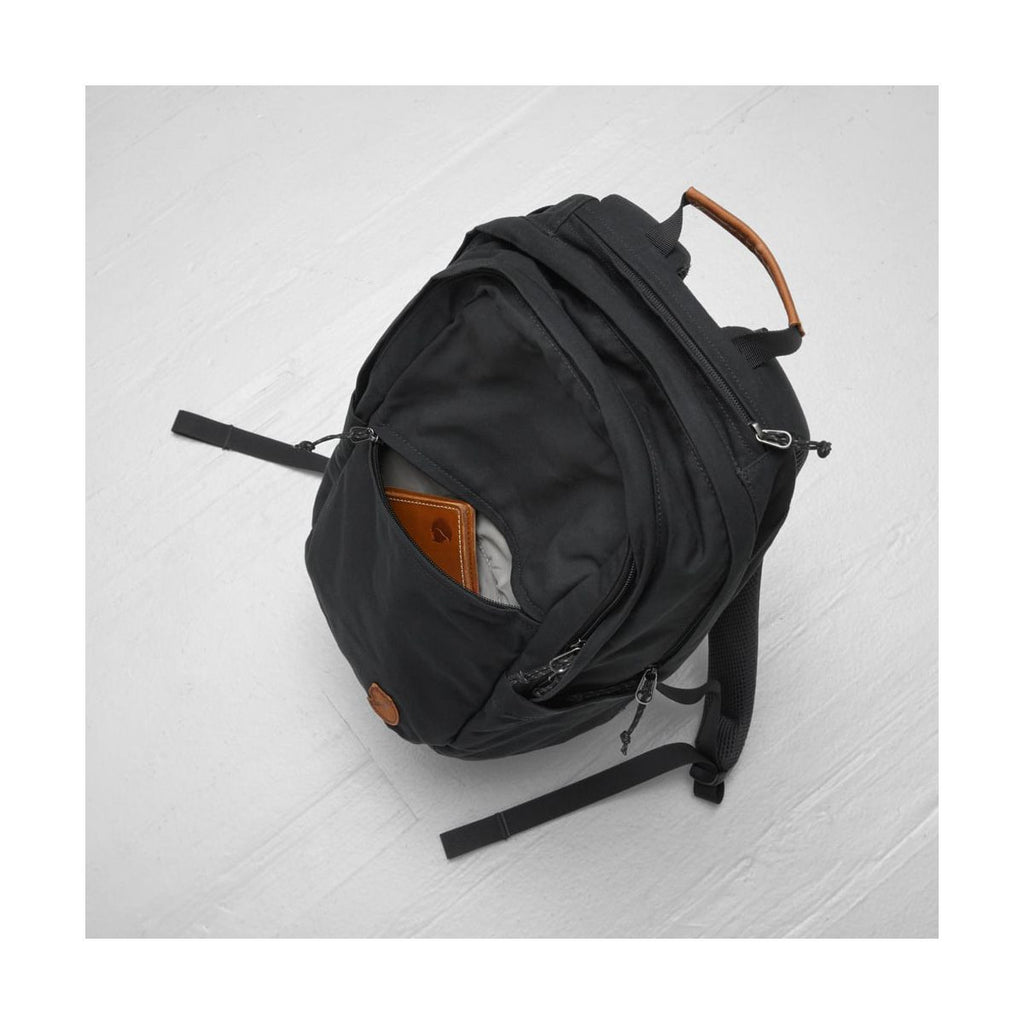 Räven 20, Black
