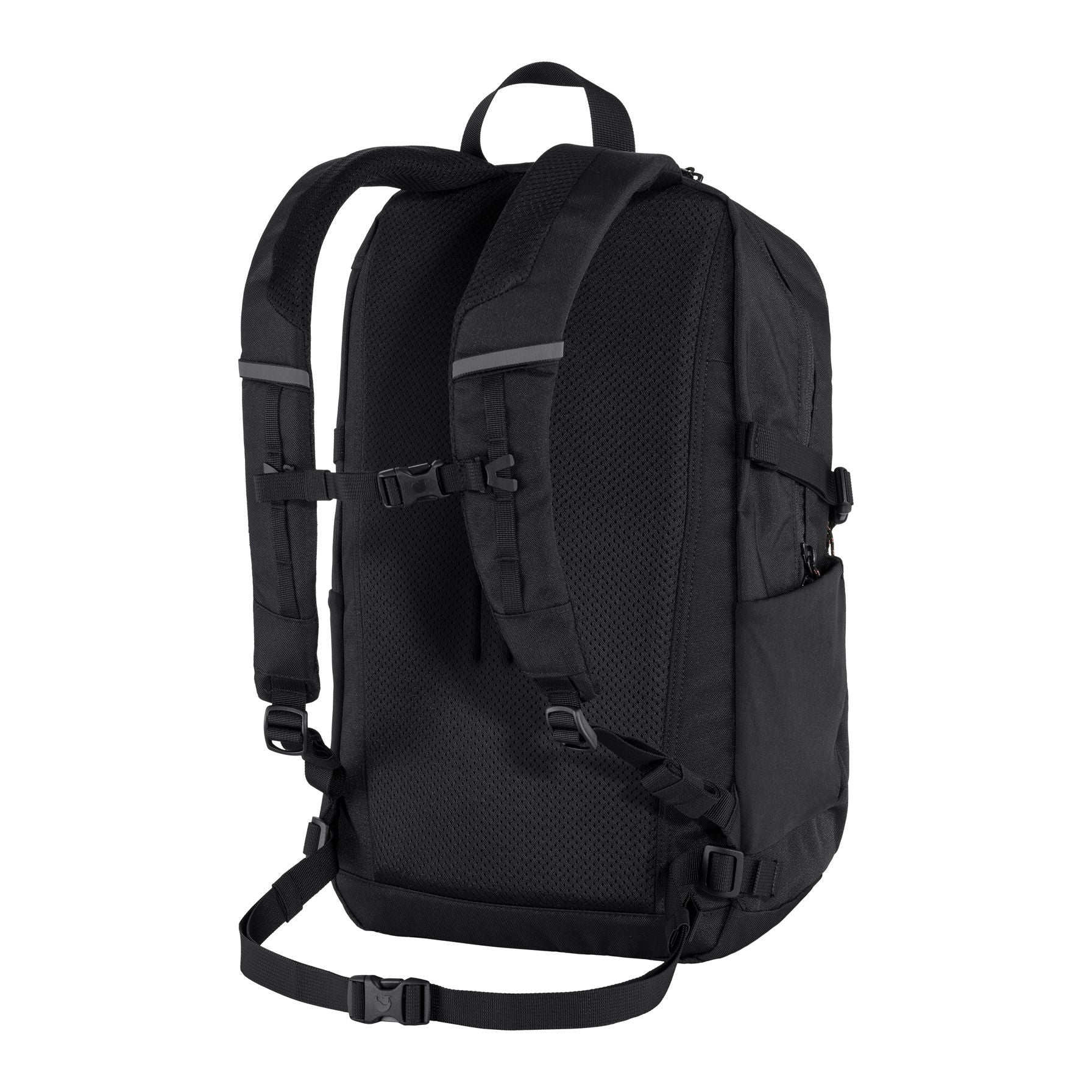 Skule 28, Black