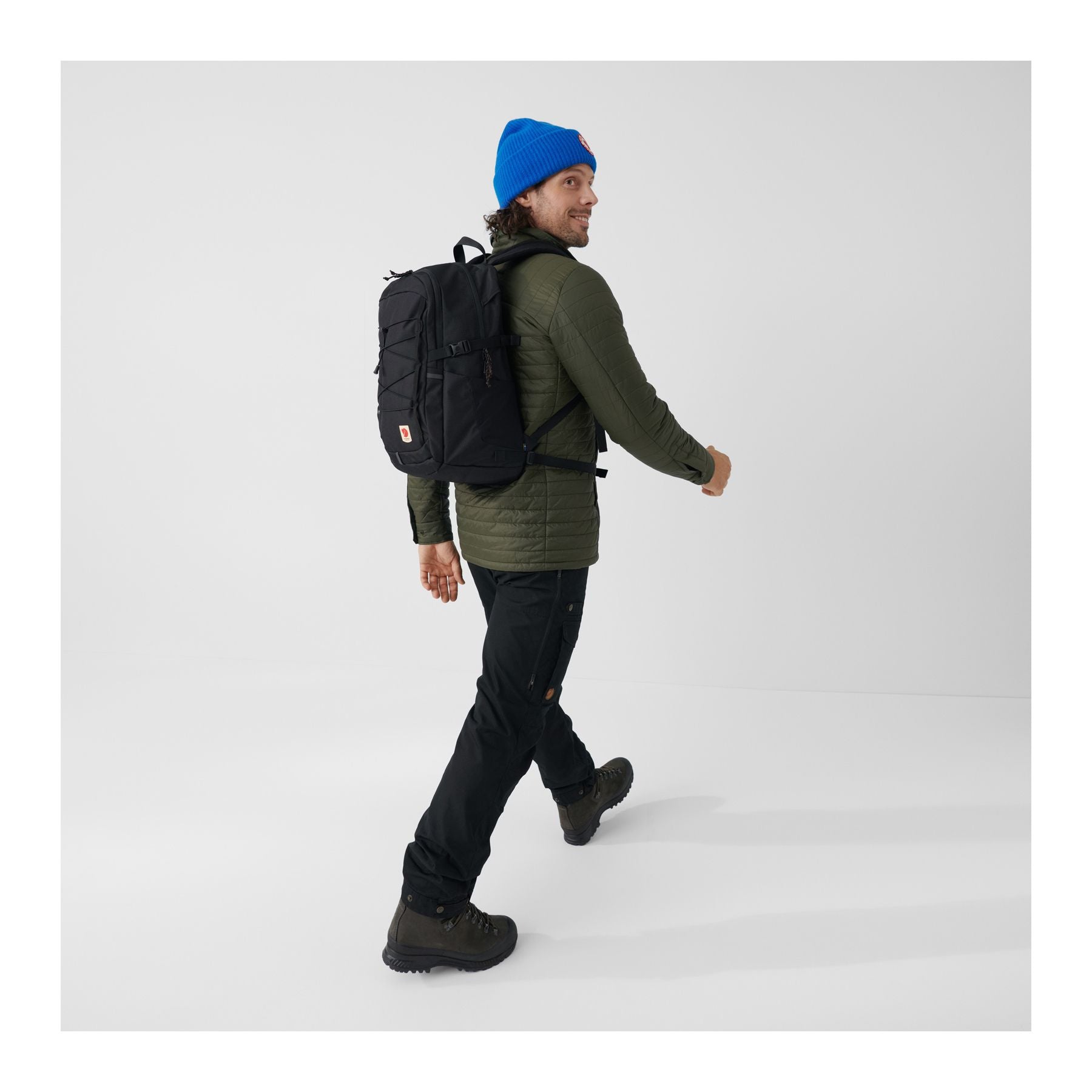 Skule 28, Black