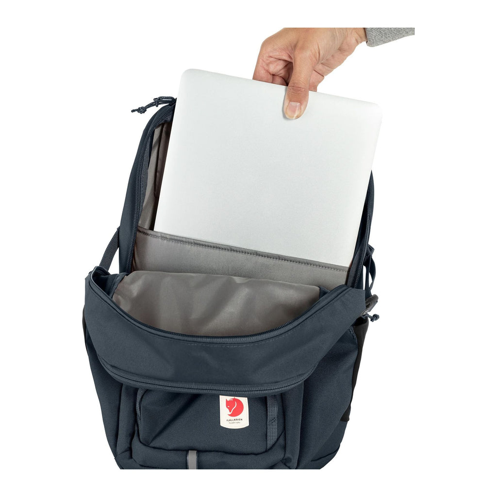 Skule 20, Black