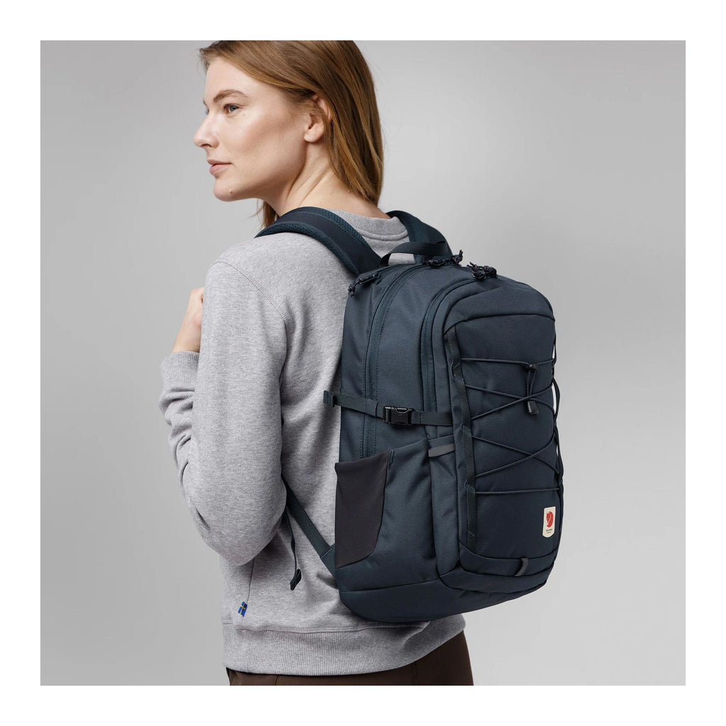 Skule 20, Black