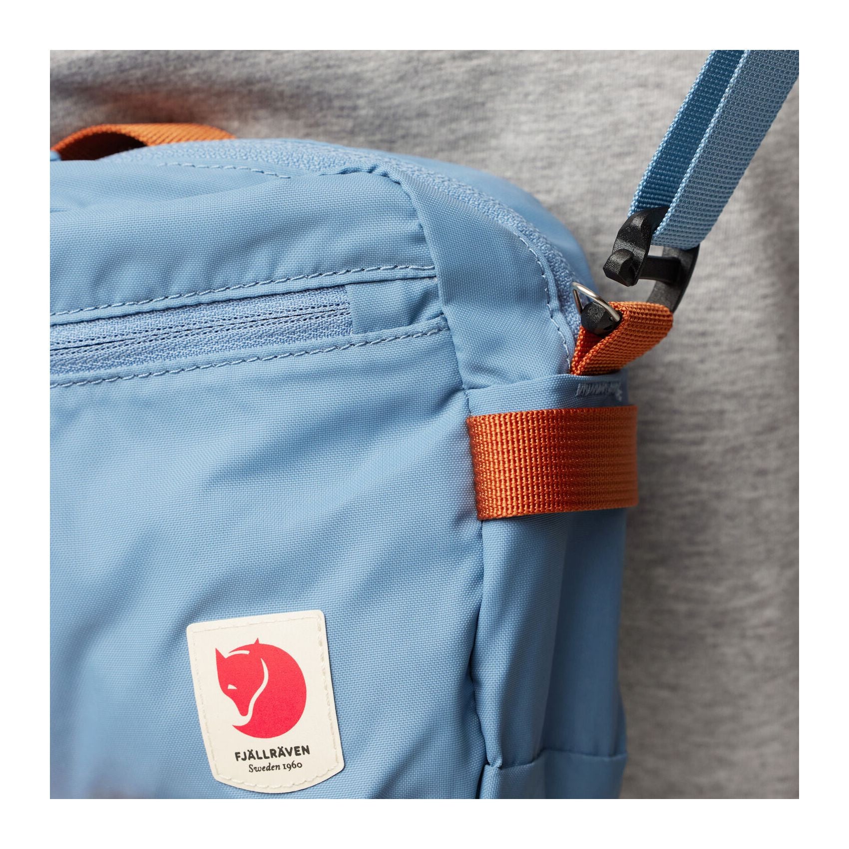 High Coast Crossbody, Dawn blue