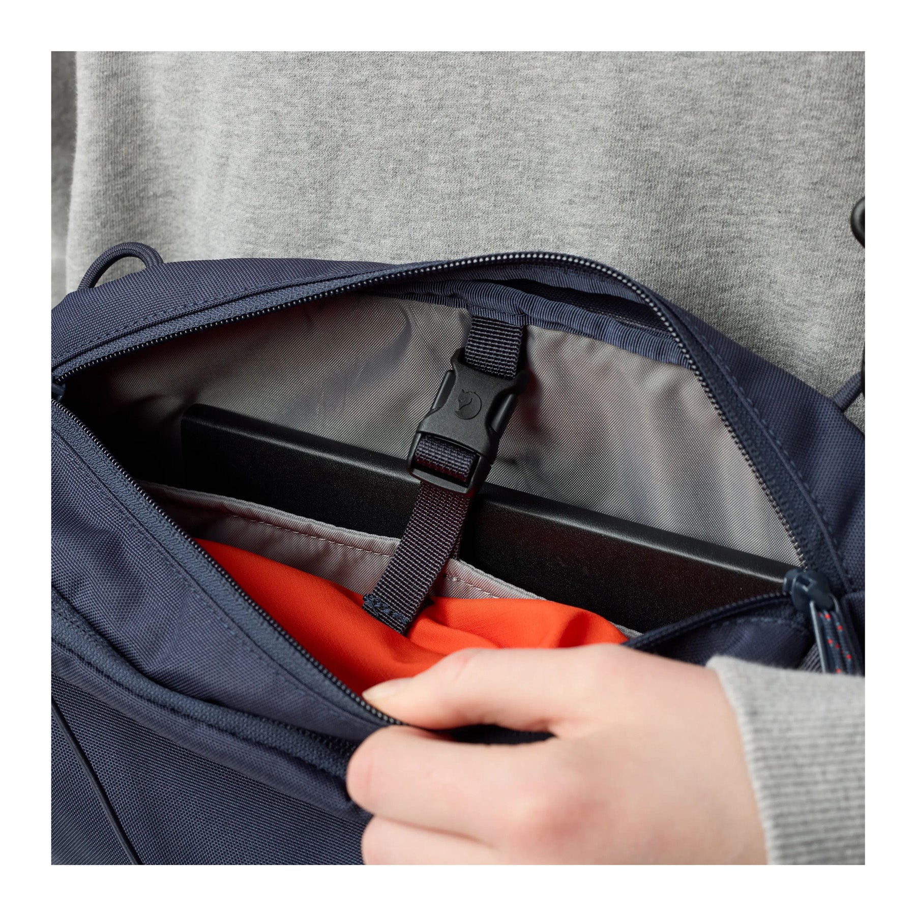 Skule Sling 6, Navy