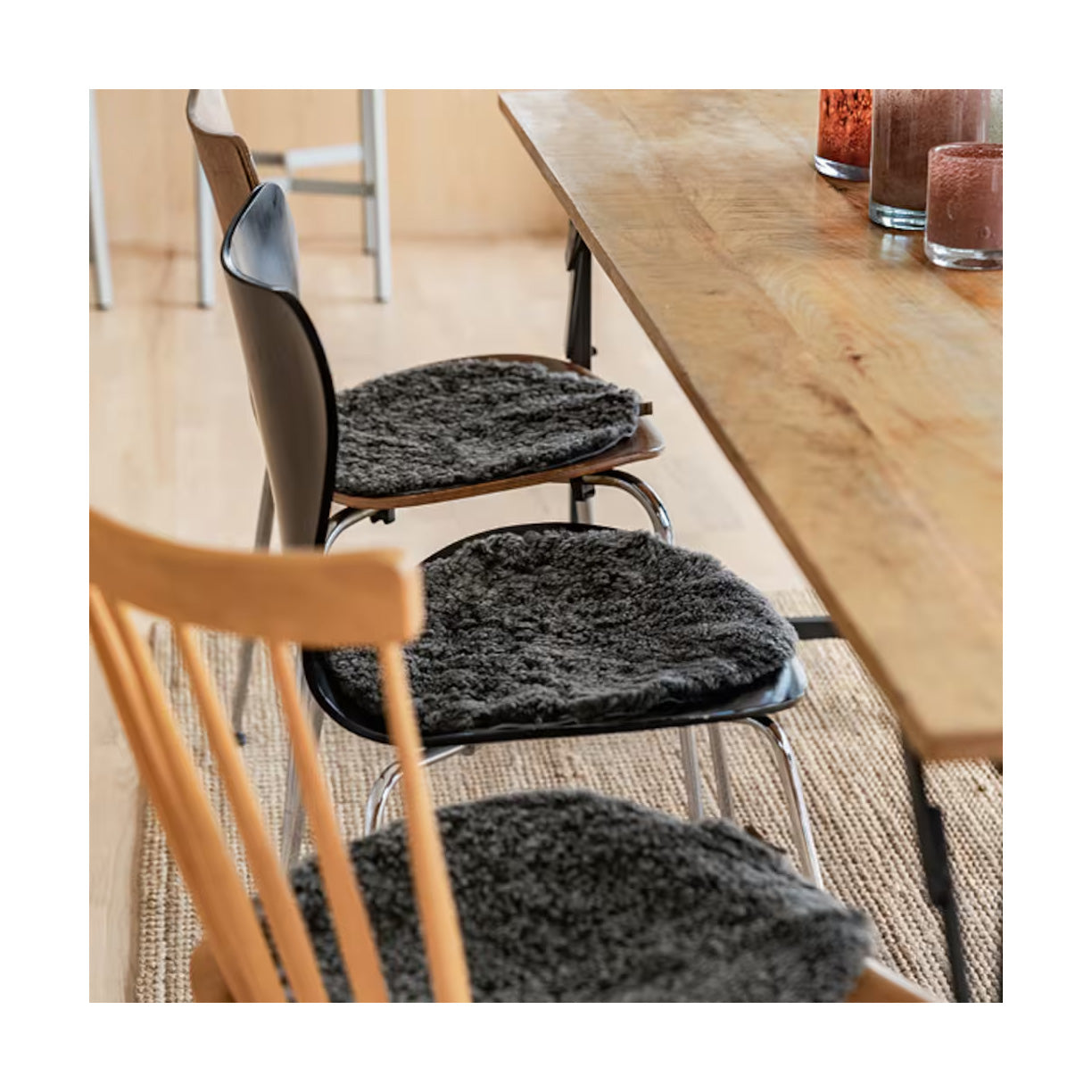 Ida stolsdyna, Grågrafit