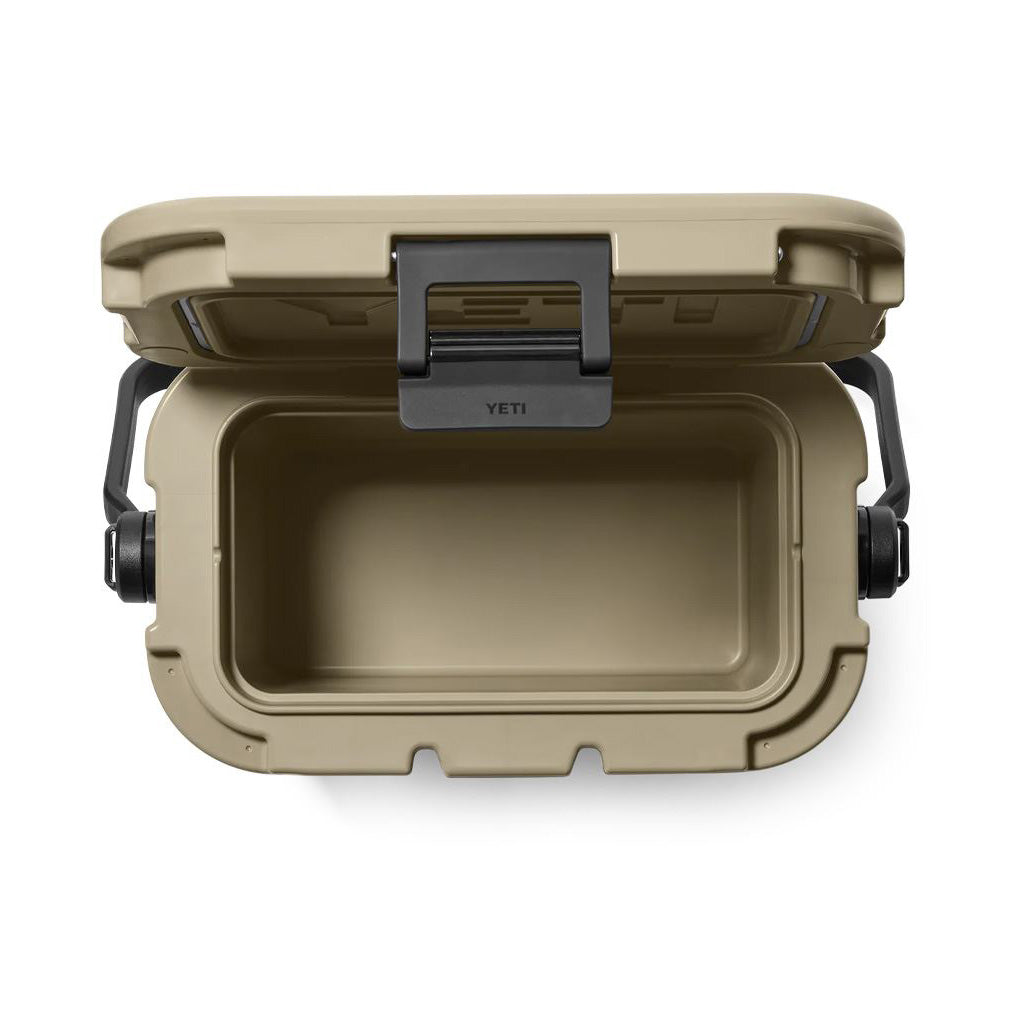 Roadie 8, Tan
