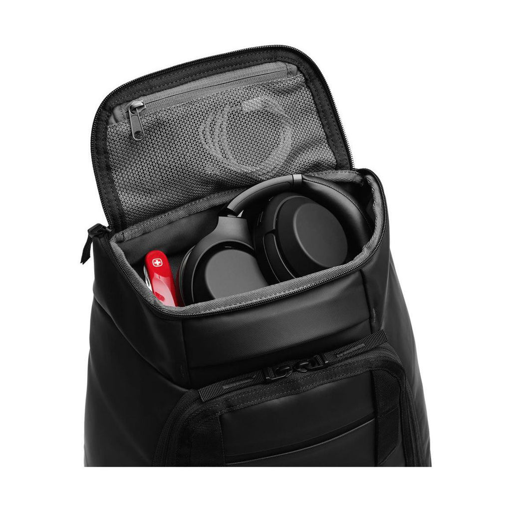 Hugger Backpack 30L-4