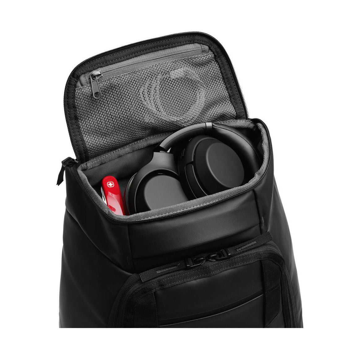 Hugger Backpack 30L-4