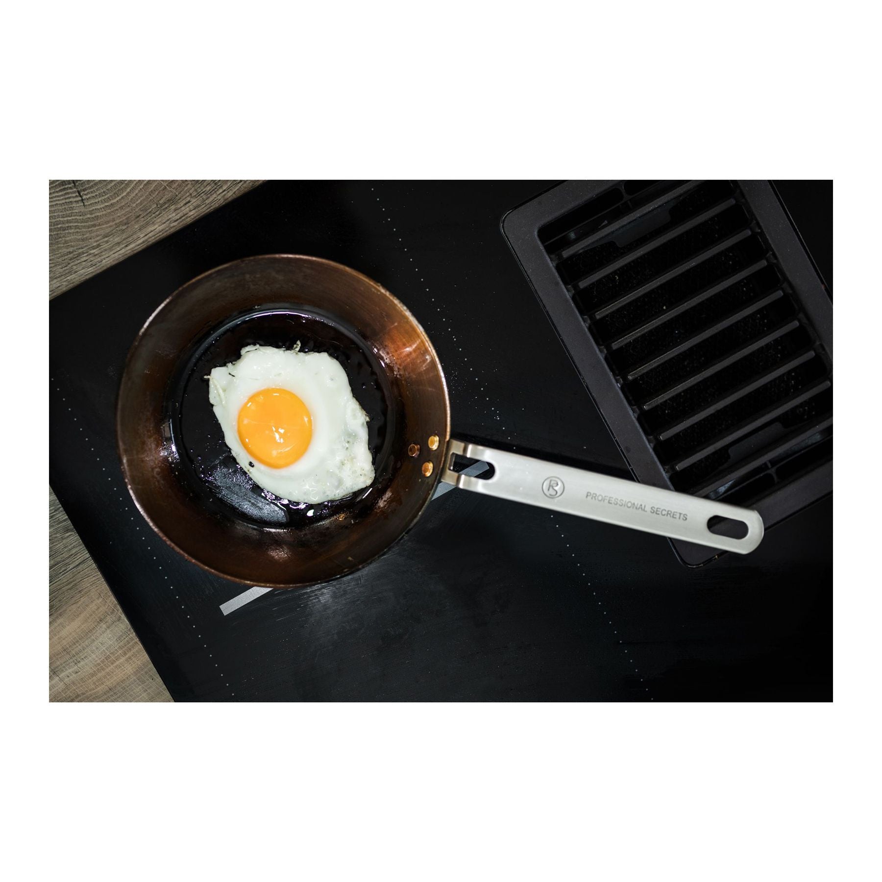 Kolstålspanna 20cm-2