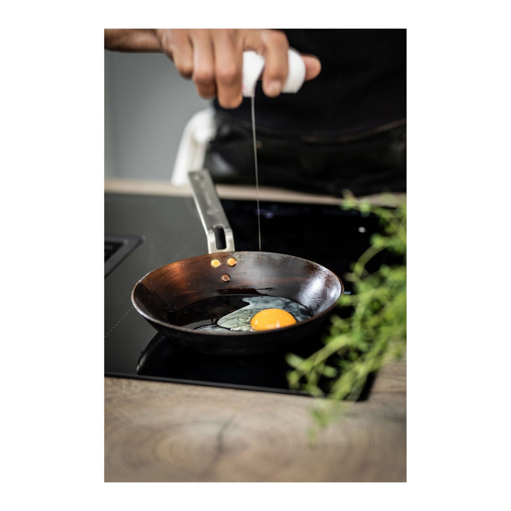 Kolstålspanna 20cm-3