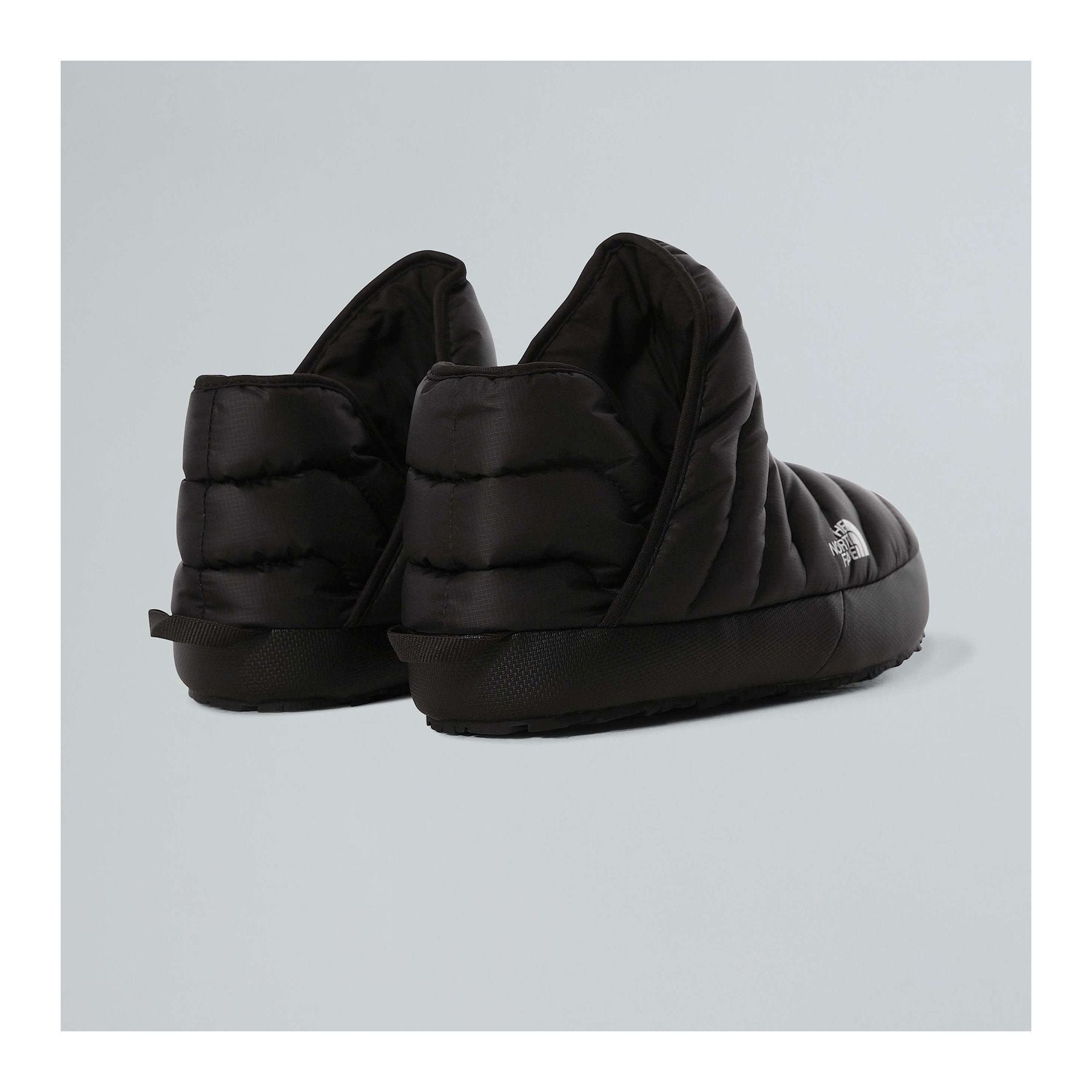 Women’s ThermoBall Traction Winter Booties, Tnf black